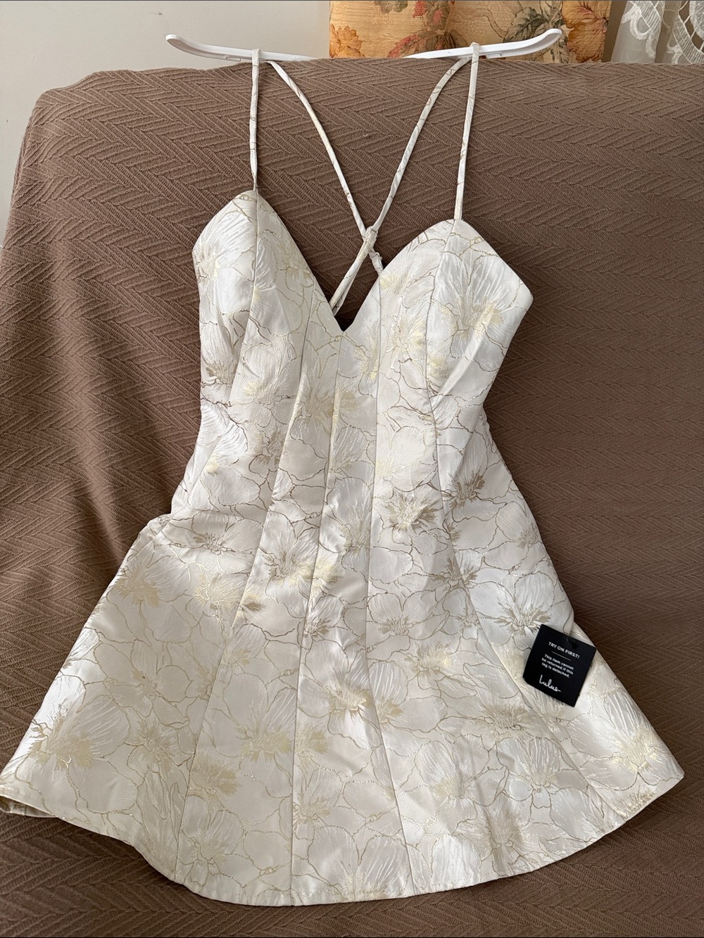 NEW Lulu's White and Gold Floral Brocade Mini Dress M